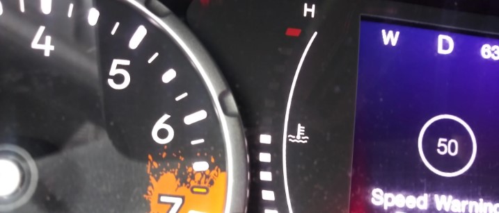 What Does the Jeep Renegade RPM Warning Light Mean